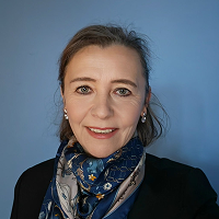 Лариса Исакова